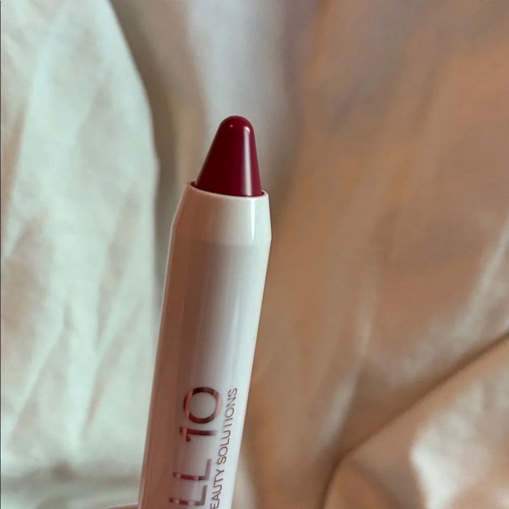 Doll 10 Proven beauty solutions color Enjoy Life lip crayon 2.4g  lip stick